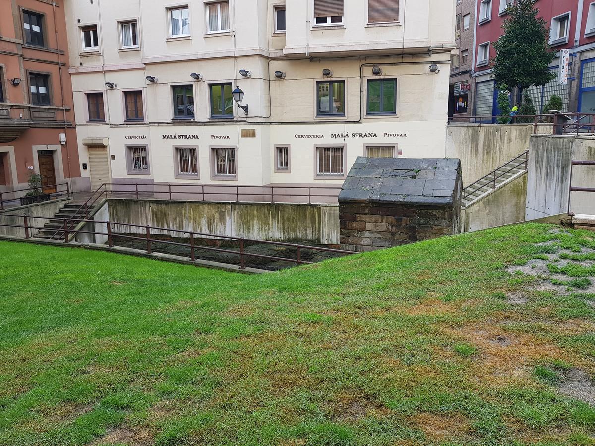 Hostal Foncalada Овьедо Экстерьер фото
