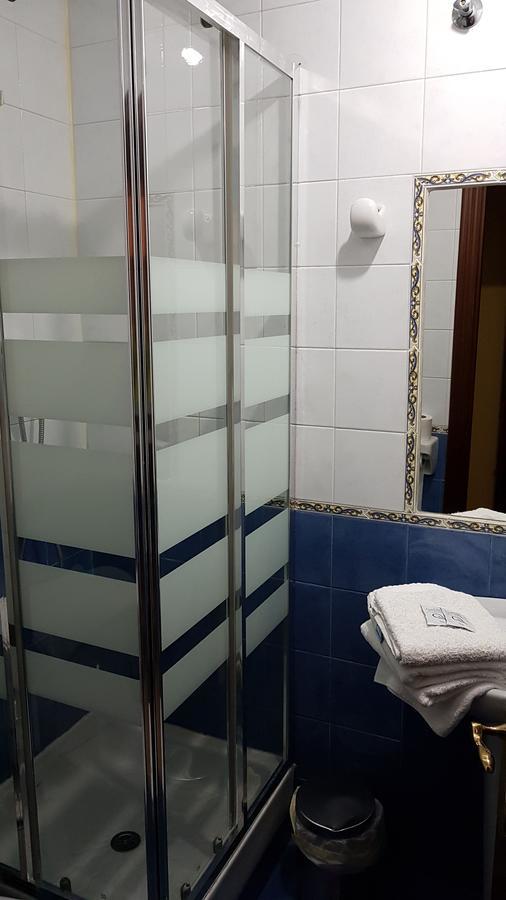Hostal Foncalada Овьедо Экстерьер фото